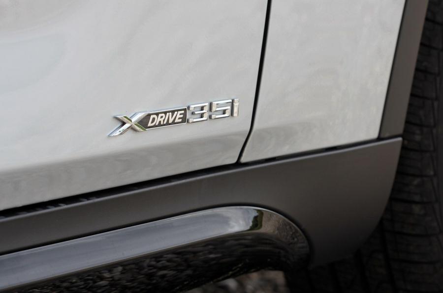 BMW X1 2013 года  (фото 41 из 177)